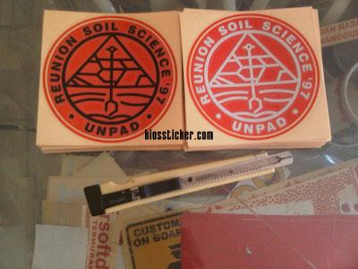sticker-alumni